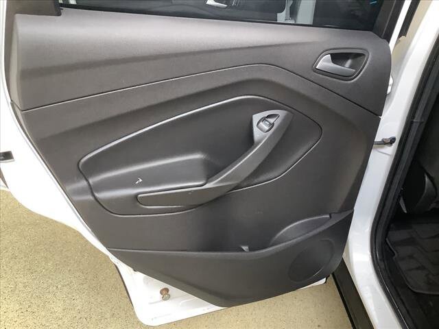 2017 Ford Escape in Chicago, IL 60659 - 2338242 16