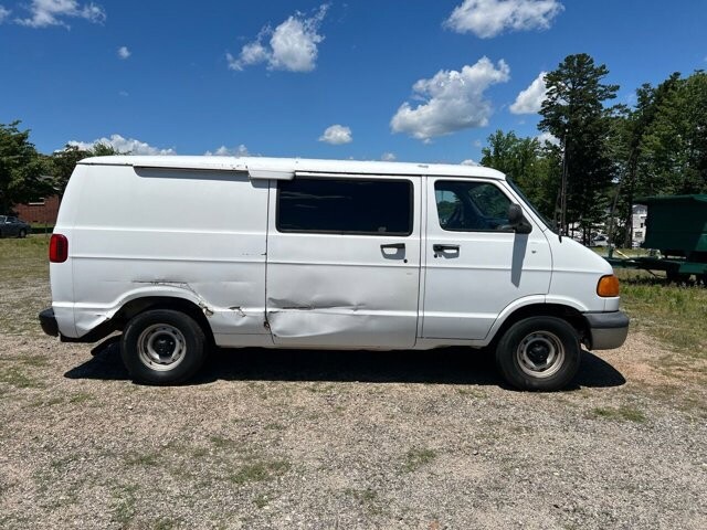 1999 Dodge B1500 in Hickory, NC 28602-5144 - 2338260 18