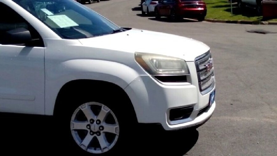 2016 GMC Acadia in Madison, WI 53718 - 2339451