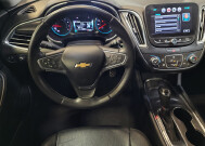 2017 Chevrolet Malibu in Glendale, AZ 85301 - 2340069 22