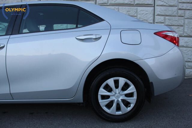 2015 Toyota Corolla in Decatur, GA 30032 - 2340657 10