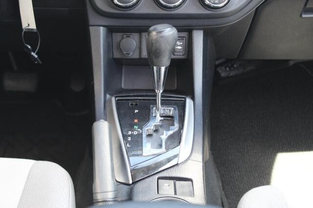 2015 Toyota Corolla in Decatur, GA 30032 - 2340657 59