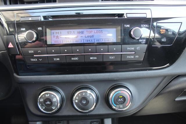 2015 Toyota Corolla in Decatur, GA 30032 - 2340657 55