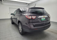 2016 Chevrolet Traverse in Indianapolis, IN 46219 - 2340767 5