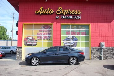 2014 Hyundai Sonata in Hamilton, OH 45015