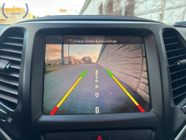 2014 Jeep Cherokee in Decatur, GA 30032 - 2341131 27