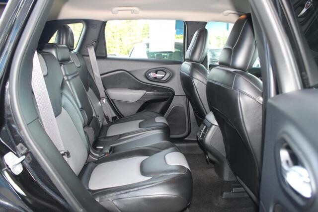 2014 Jeep Cherokee in Decatur, GA 30032 - 2341131 111