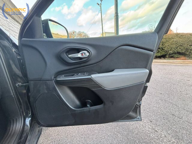 2014 Jeep Cherokee in Decatur, GA 30032 - 2341131 40