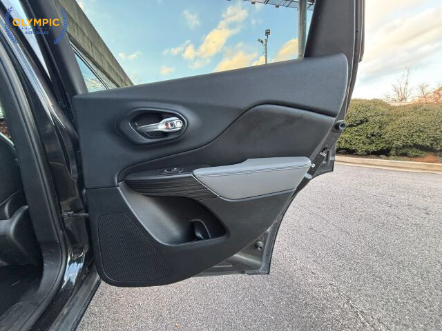 2014 Jeep Cherokee in Decatur, GA 30032 - 2341131 42