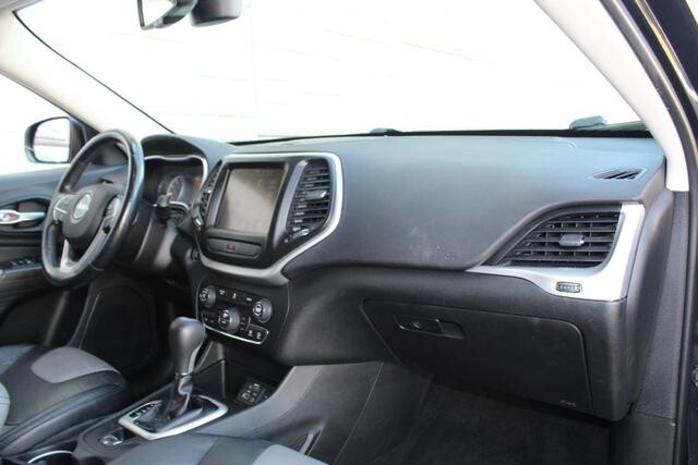 2014 Jeep Cherokee in Decatur, GA 30032 - 2341131 58