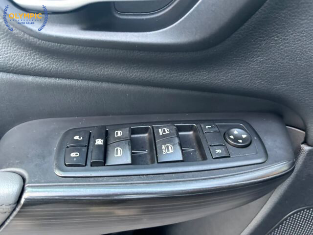 2014 Jeep Cherokee in Decatur, GA 30032 - 2341131 32