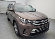 2019 Toyota Highlander in Houston, TX 77037 - 2341180 13