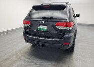 2015 Jeep Grand Cherokee in Des Moines, IA 50310 - 2341358 7