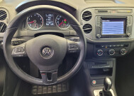 2016 Volkswagen Tiguan in Torrance, CA 90504 - 2341457 22