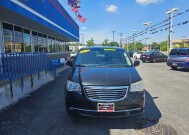 2014 Chrysler Town & Country in Chicago, IL 60620 - 2341968 3