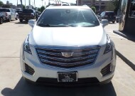 2017 Cadillac XT5 in Pasadena, TX 77504 - 2341994 10
