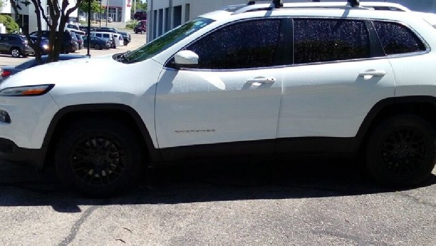 2015 Jeep Cherokee in Madison, WI 53718 - 2342024