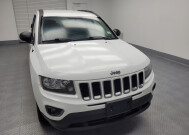 2017 Jeep Compass in Indianapolis, IN 46222 - 2342492 14