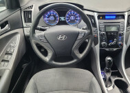 2013 Hyundai Sonata in Indianapolis, IN 46222 - 2343160 22
