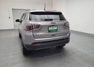 2019 Jeep Compass in Downey, CA 90241 - 2343385 6
