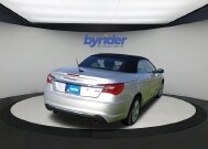 2011 Chrysler 200 in Waukesha, WI 53186 - 2343894 5