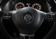 2017 Volkswagen Tiguan in Lombard, IL 60148 - 2343941 20