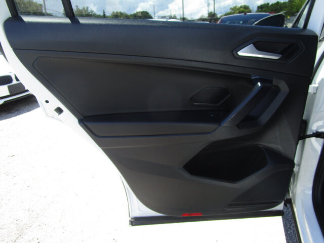 2021 Volkswagen Tiguan in Tampa, FL 33604-6914 - 2344592 52