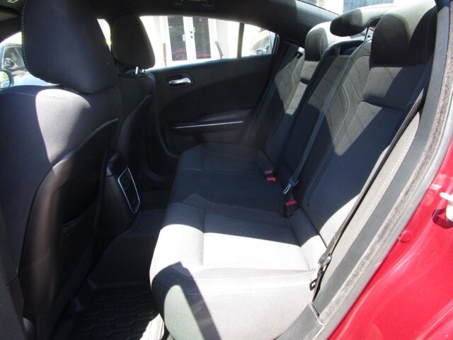 2017 Dodge Charger in Tampa, FL 33604-6914 - 2344594 9