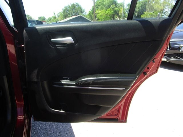 2017 Dodge Charger in Tampa, FL 33604-6914 - 2344594 17