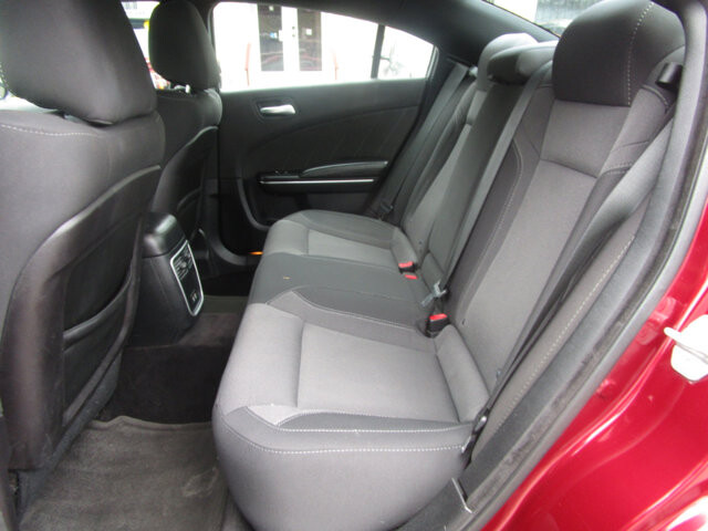 2017 Dodge Charger in Tampa, FL 33604-6914 - 2344594 38