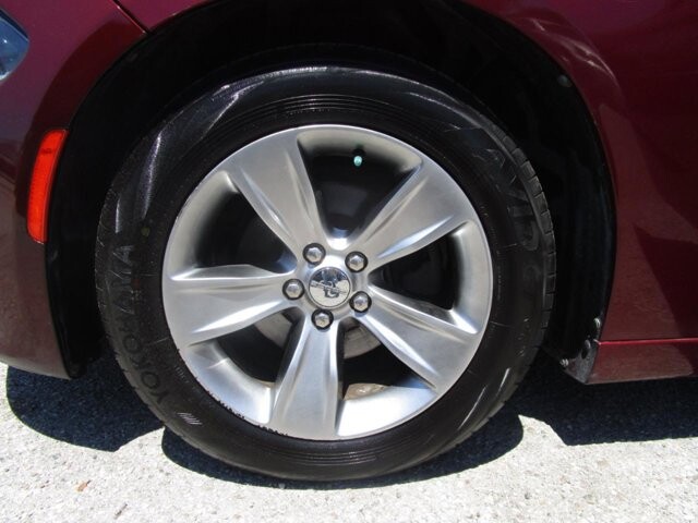 2017 Dodge Charger in Tampa, FL 33604-6914 - 2344594 19