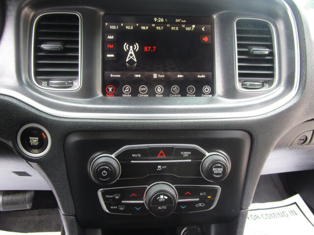2017 Dodge Charger in Tampa, FL 33604-6914 - 2344594 33