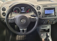 2017 Volkswagen Tiguan in Riverside, CA 92504 - 2345014 22