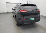 2017 Jeep Cherokee in Tampa, FL 33612 - 2345266 6
