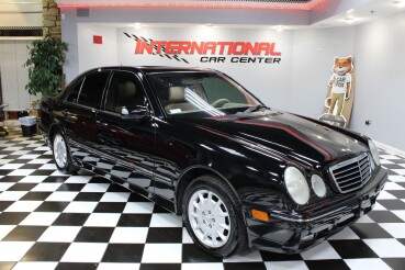 2000 Mercedes-Benz E 320 in Lombard, IL 60148