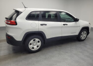 2017 Jeep Cherokee in Indianapolis, IN 46222 - 2346599 10