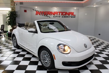 2013 Volkswagen Beetle in Lombard, IL 60148