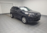 2019 Jeep Cherokee in Indianapolis, IN 46222 - 2346828 11
