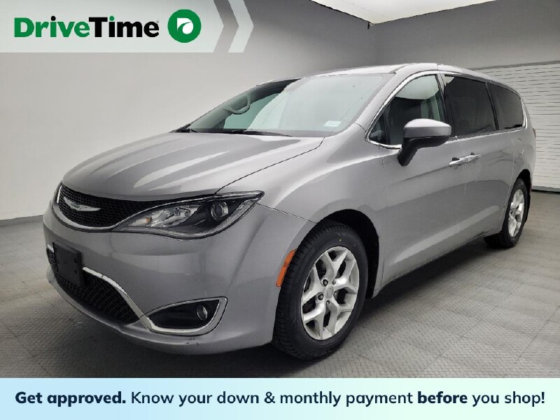 2017 Chrysler Pacifica in Taylor, MI 48180 - 2347259