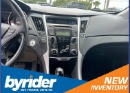 2013 Hyundai Sonata in Jacksonville, FL 32205 - 2347335 13