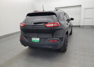 2017 Jeep Cherokee in Clearwater, FL 33764 - 2347952 7