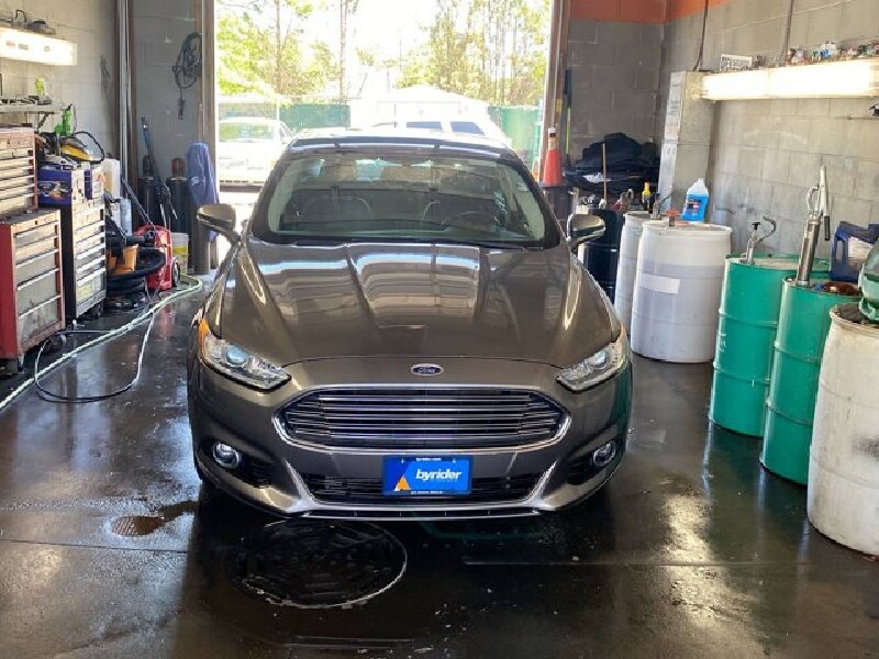 2014 Ford Fusion in Milwaukee, WI 53221 - 2347987