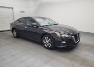 2020 Nissan Altima in Fairfield, OH 45014 - 2348024 11