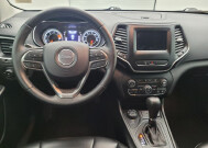 2020 Jeep Cherokee in Columbus, OH 43228 - 2348169 22