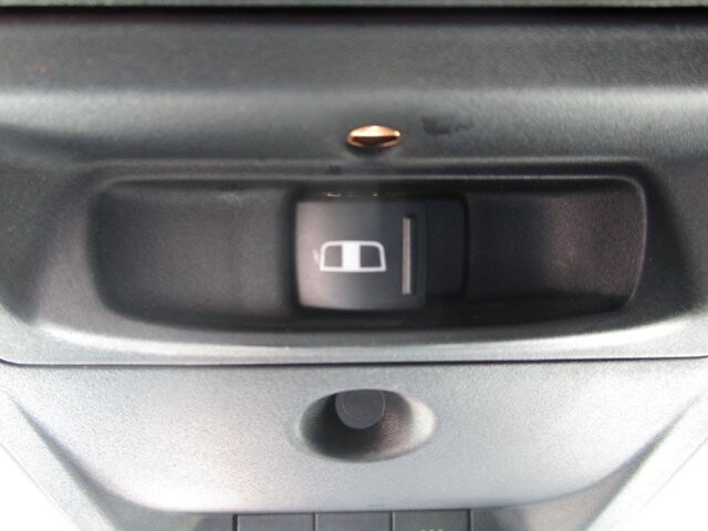 2018 RAM 2500 in Tampa, FL 33604-6914 - 2348233 16