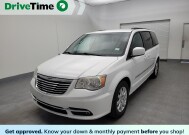 2014 Chrysler Town & Country in Columbus, OH 43231 - 2348516 1