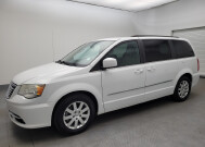 2014 Chrysler Town & Country in Columbus, OH 43231 - 2348516 2