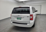 2014 Chrysler Town & Country in Columbus, OH 43231 - 2348516 7