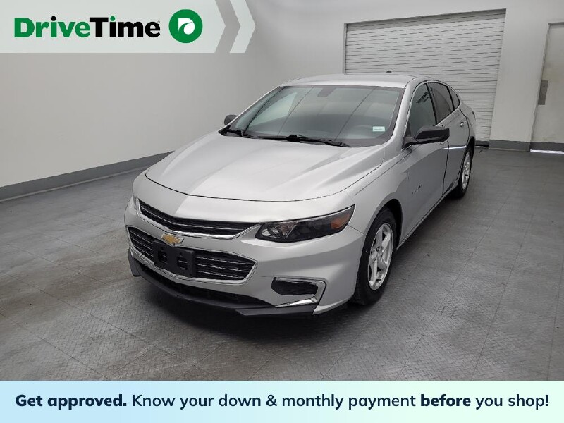 2018 Chevrolet Malibu in Maple Heights, OH 44137 - 2348569
