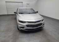 2018 Chevrolet Malibu in Maple Heights, OH 44137 - 2348569 14